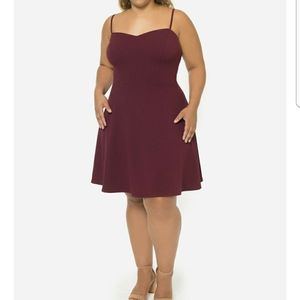 《NEW》B Darlin Plus Strappy-Back Dress